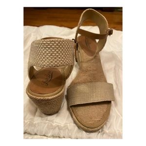 Luckybrand wedges